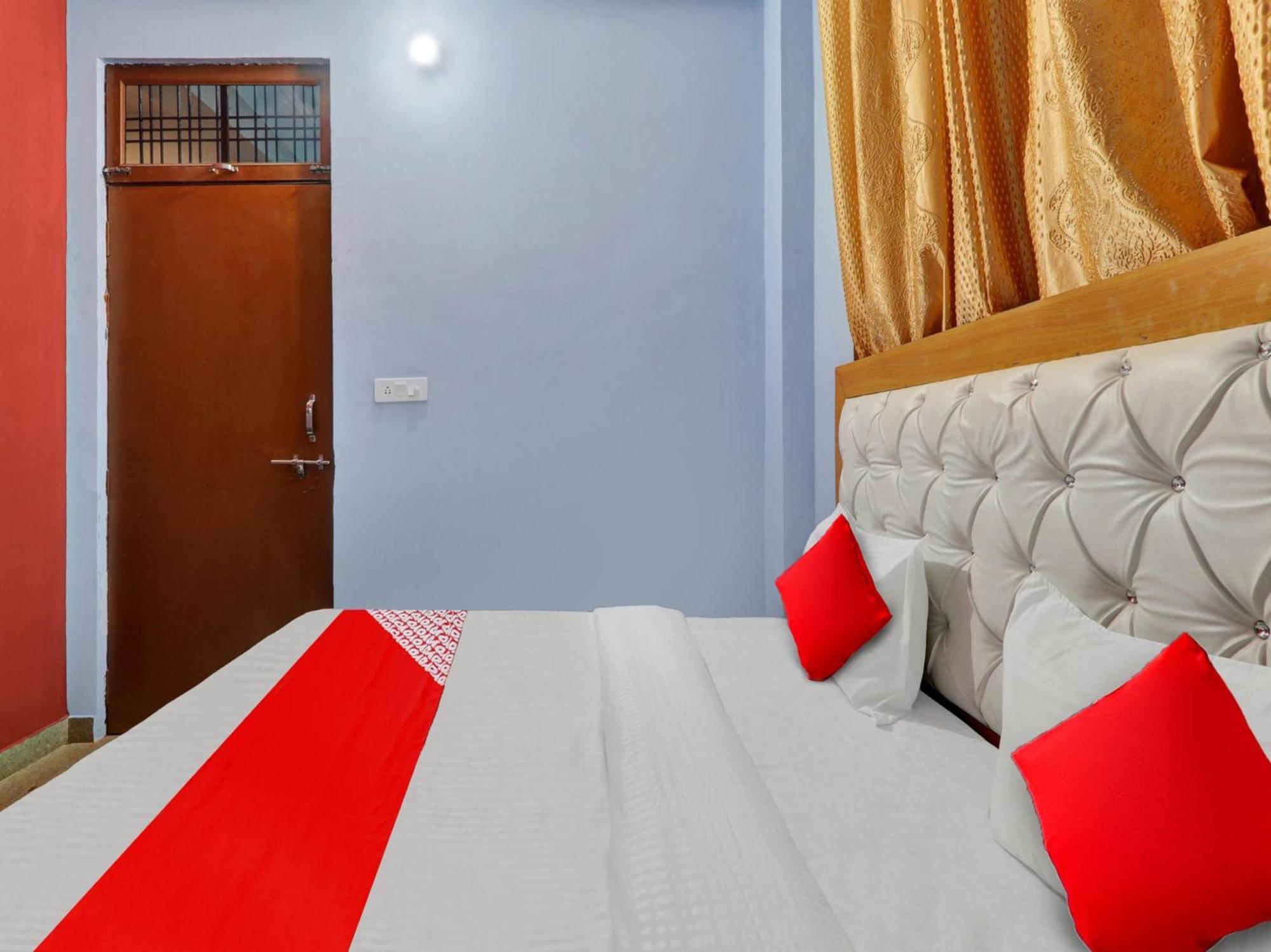 Hotel O Aradhya Galaxy Bhauli Exterior photo