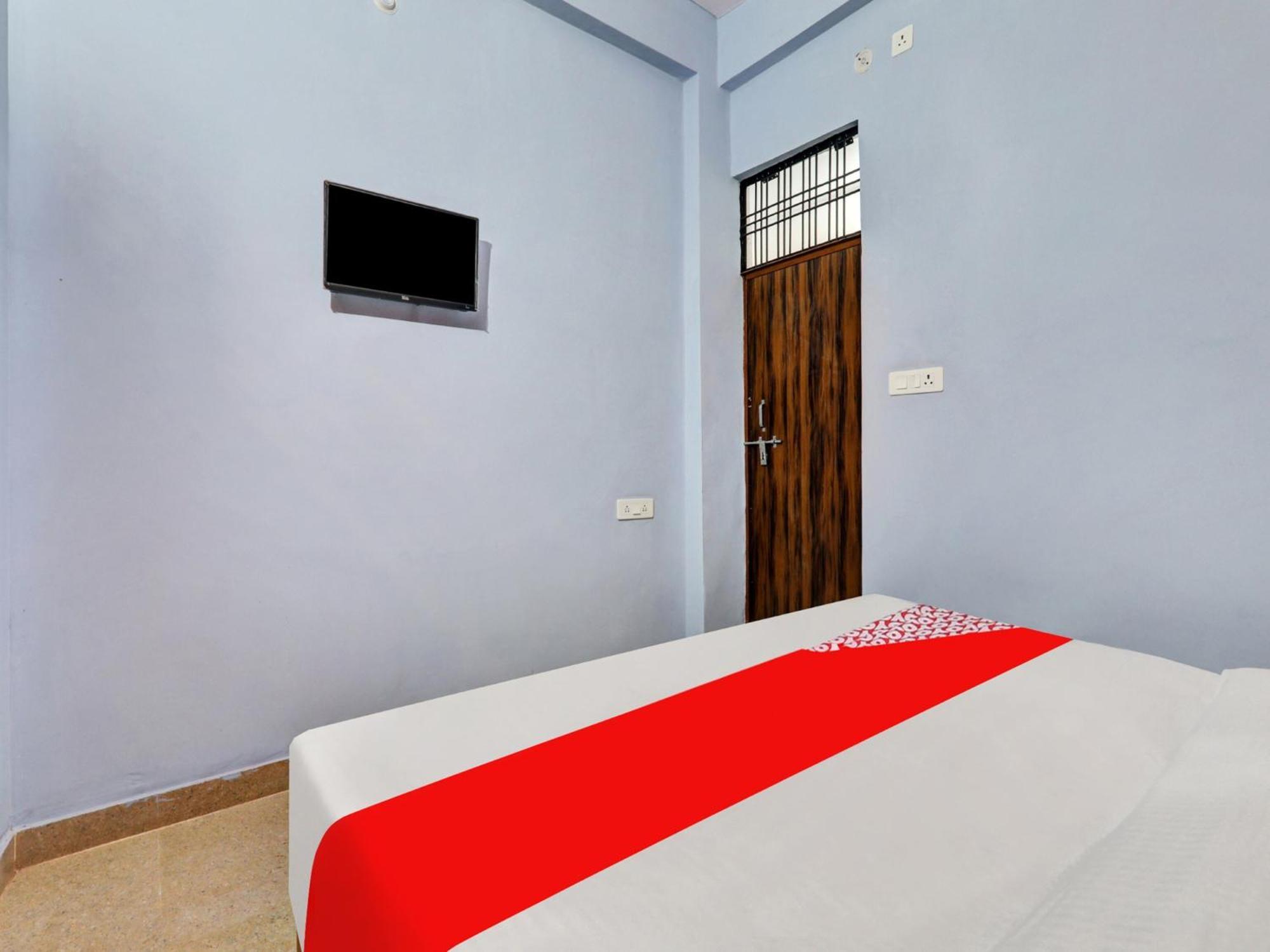 Hotel O Aradhya Galaxy Bhauli Exterior photo